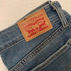 Vintage Levi’s 711 Skinny Jeans